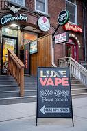 615 KING STREET W Toronto, ON M5V 1M5