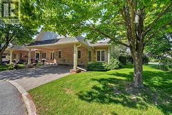 9 WENTWORTH Drive Unit# 2 Grimsby, ON L3M 5H9