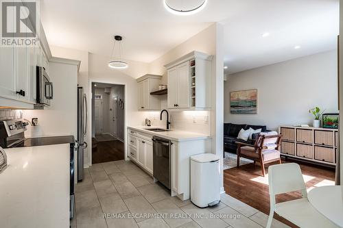 24 - 10 Davidson Boulevard, Hamilton, ON 