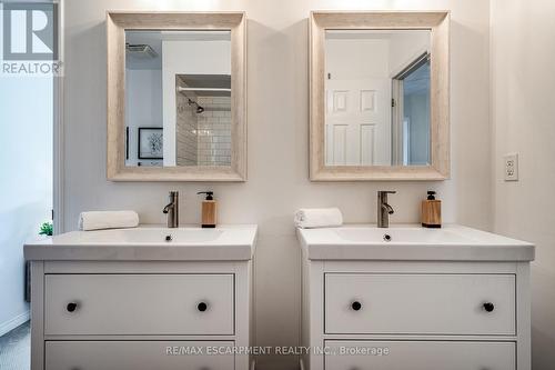24 - 10 Davidson Boulevard, Hamilton, ON 