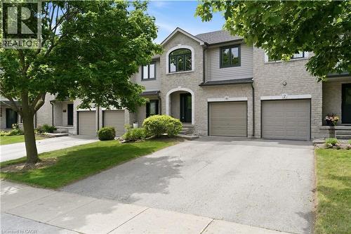 2110 HEADON Road Unit# 8  Burlington, ON L7M 4S2