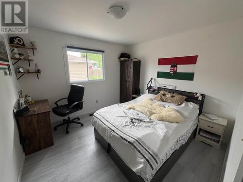 14 Albert St, Elliot Lake, ON 