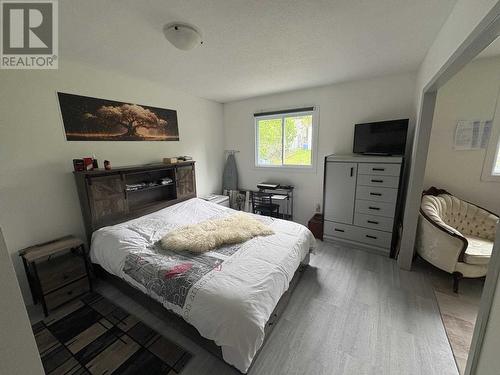 14 Albert St, Elliot Lake, ON 