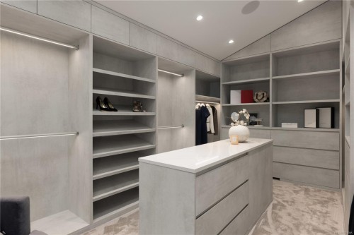 121 Denison Rd, Oak Bay, BC 