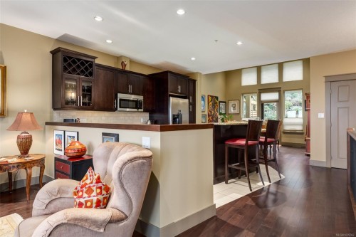 #102-5418 Jacobs Lane, Nanaimo, BC 
