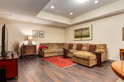 #102-5418 Jacobs Lane, Nanaimo, BC 