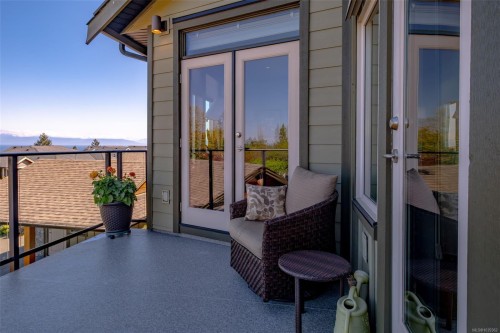 #102-5418 Jacobs Lane, Nanaimo, BC 