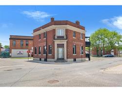 500 Wallace Street Wallaceburg, ON N8A 1L1
