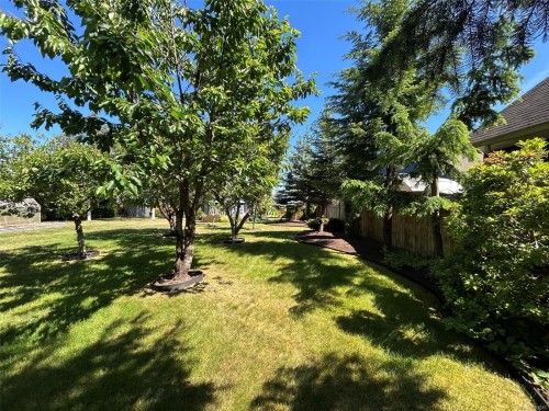 2984 Thurston Pl, Campbell River, BC 