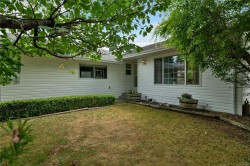 755 Kit Cres Campbell River, BC V9H 1P6
