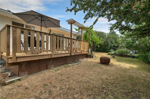755 Kit Cres, Campbell River, BC 