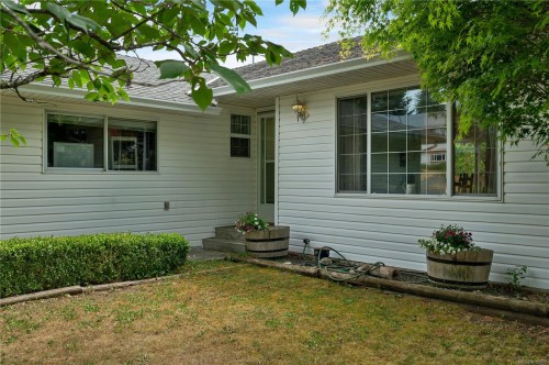 755 Kit Cres, Campbell River, BC 