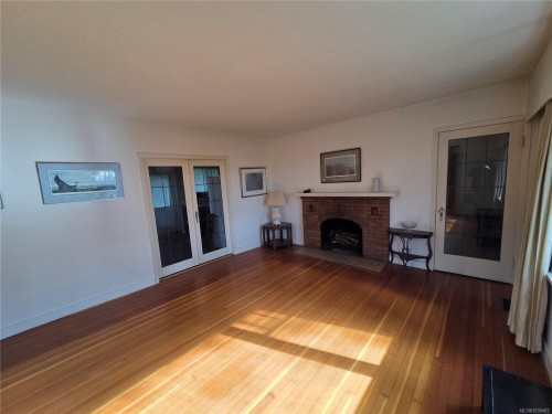 1254 Burnside Rd West, View Royal, BC 