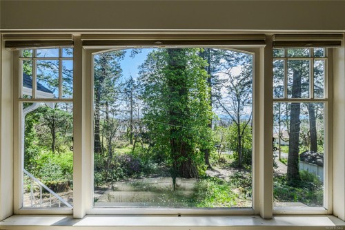1254 Burnside Rd West, View Royal, BC 
