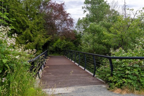 8008 Glenhurst Dr North, Crofton, BC 
