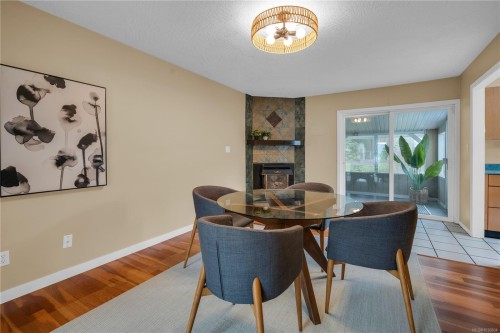8008 Glenhurst Dr North, Crofton, BC 