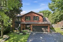 8 SOMERSET CRESCENT  London South (South K), ON N6K 3M2