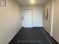 Elevator on 4th Floor - 