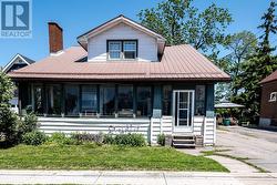 15 MERCIA STREET Quinte West (Trenton Ward), ON K8V 2P2