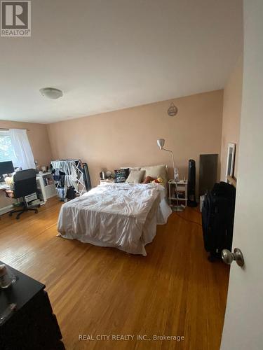 2290 Delkus Crescent, Mississauga, ON 