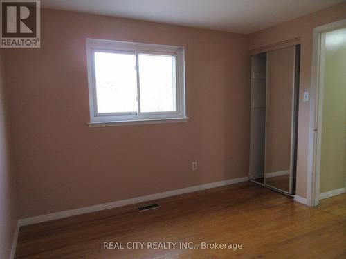 2290 Delkus Crescent, Mississauga, ON 