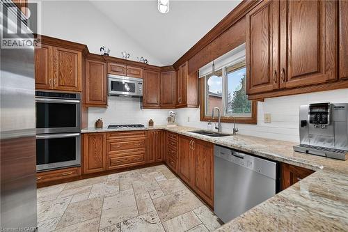 6 Regal Drive, Hamilton, ON 
