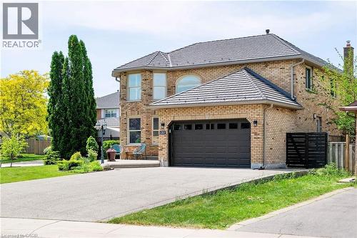 6 Regal Drive, Hamilton, ON 