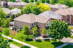 490 GROVEHILL ROAD Oakville, ON L6H 6L2