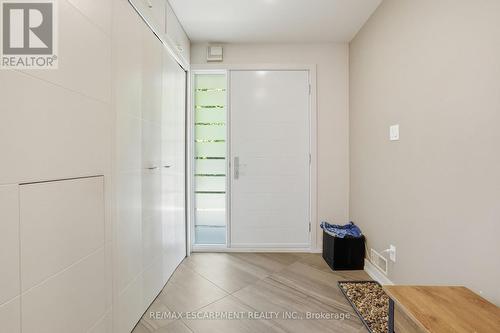 570 Rosedale Crescent, Burlington, ON 