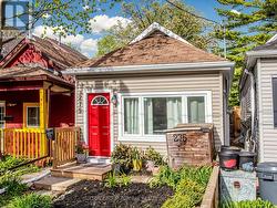 275 VICTORIA PARK AVENUE Toronto, ON M4E 3S6