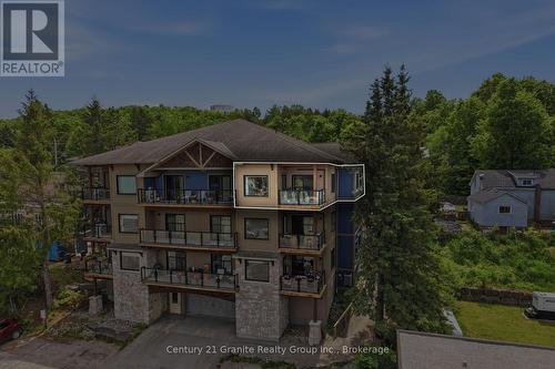 IDEAL TOP CORNER UNIT WITH RIVER & DOWNTOWN VIEW - 303 - 9 Newcastle Street, Minden Hills (Minden), ON 