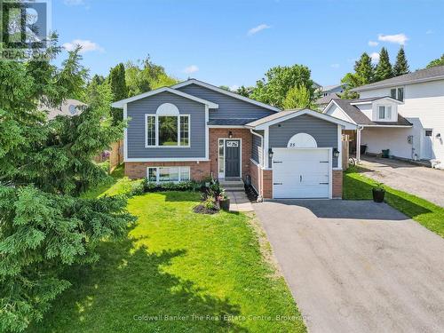 25 LANKIN AVENUE  Bracebridge (Monck (Bracebridge)), ON P1L 1Y4