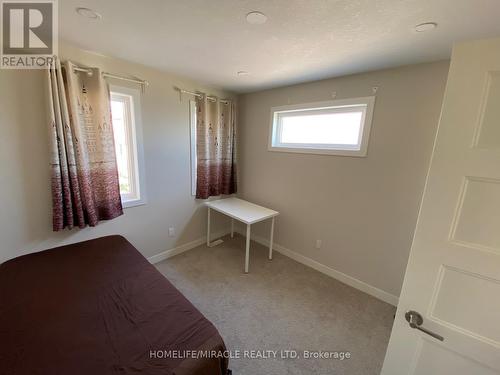 939 West Village Square, London North, ON 