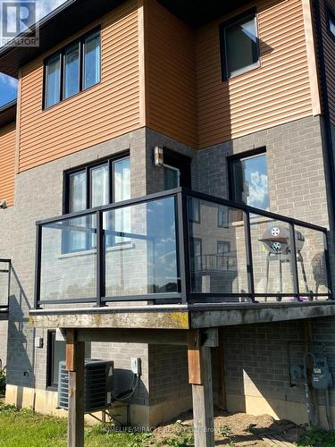 939 West Village Square, London North, ON 