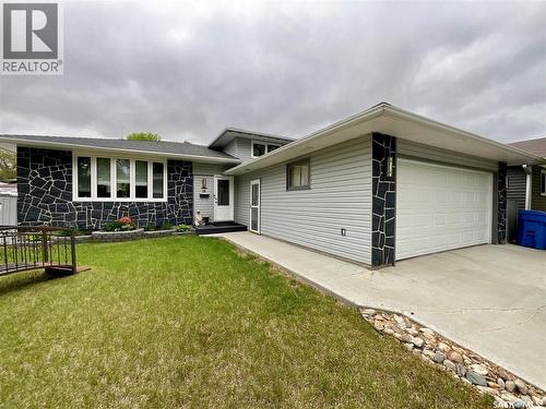 255 Litzenberger Crescent, Regina, SK 