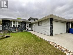 255 Litzenberger CRESCENT  Regina, SK S4R 7A2