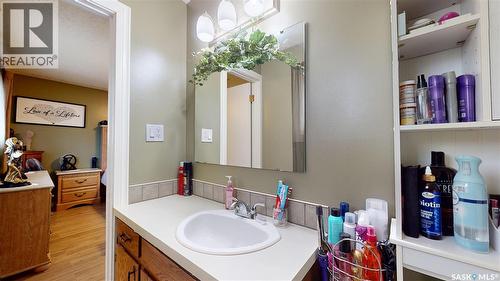 255 Litzenberger Crescent, Regina, SK 