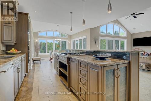 Etched glass adds to the elegance - 3220 A March Road, Ottawa, ON 