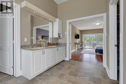2 sinks and 2 walk-in closets! - 3220 A March Road, Ottawa, ON 