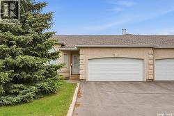 5 927 Heritage VIEW  Saskatoon, SK S7H 5S2