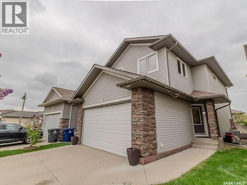 274 Ashworth Crescent, Saskatoon, SK 