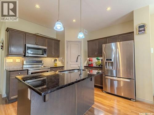 274 Ashworth Crescent, Saskatoon, SK 