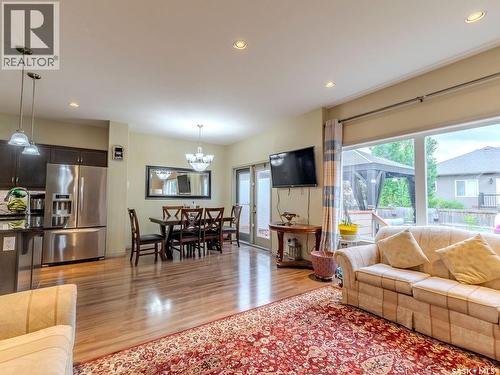 274 Ashworth Crescent, Saskatoon, SK 