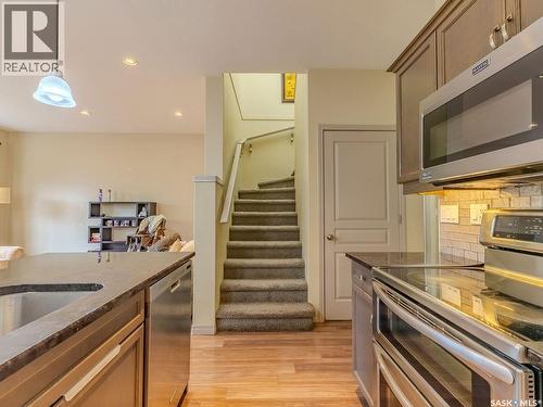 274 Ashworth Crescent, Saskatoon, SK 