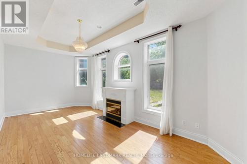 209 Redstone Road, Richmond Hill, ON 