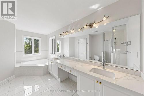 209 Redstone Road, Richmond Hill, ON 