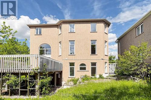 209 Redstone Road, Richmond Hill, ON 