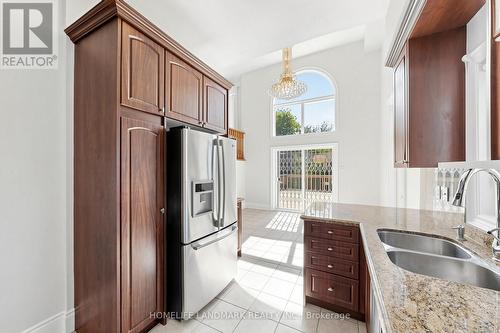 209 Redstone Road, Richmond Hill, ON 