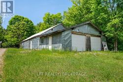 Large Garage - 