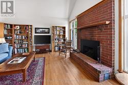 Great Room with new Gas fireplace - 